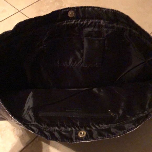 Large Women’s Travel Bag NWT - Picture 4 of 7